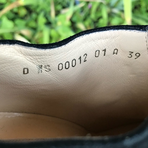 VALENTINO GARAVANI Suede Ruffle Ankle Booties Black Suede Heels SIZE 39 EU - Picture 7 of 16